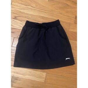 Slazanger women's Black Skort With Drawstring Waist & Pockets size 2XS